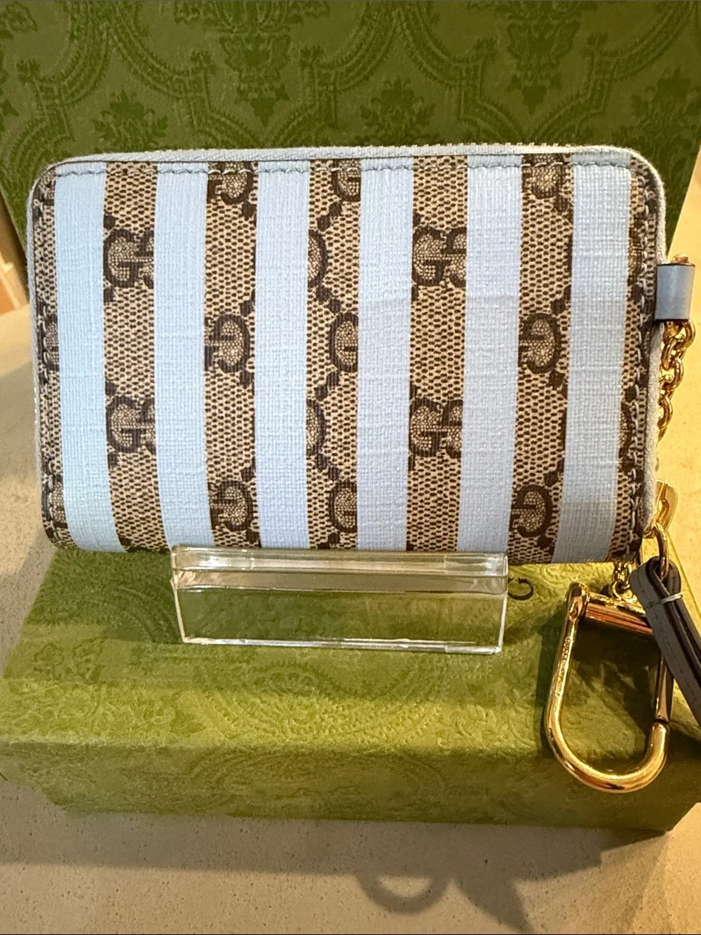 GUCCI | ✨NEW✨ GG Supreme Monogram Vitello Eclipse Enamel Striped Key Card Case